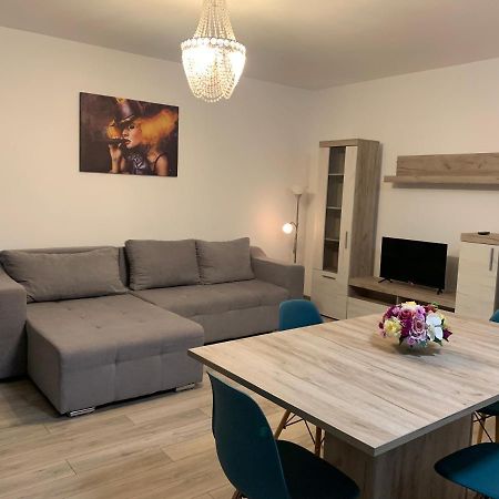 Апартаменты Apartament Sara Тыргу-Муреш Экстерьер фото